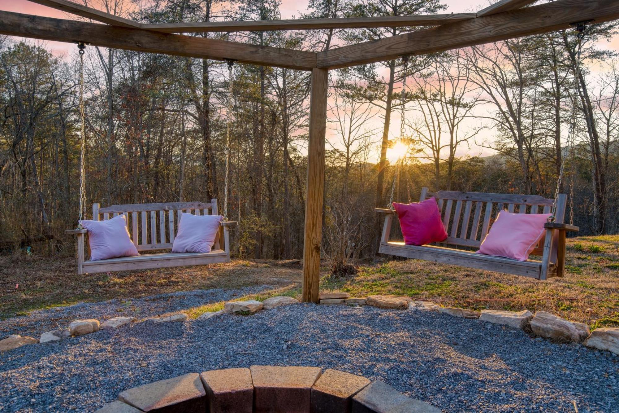 Pink Pines Avantstay Luxury Aesthetic Dream Home Indoor Pool Hot Tub Pigeon Forge Exterior foto