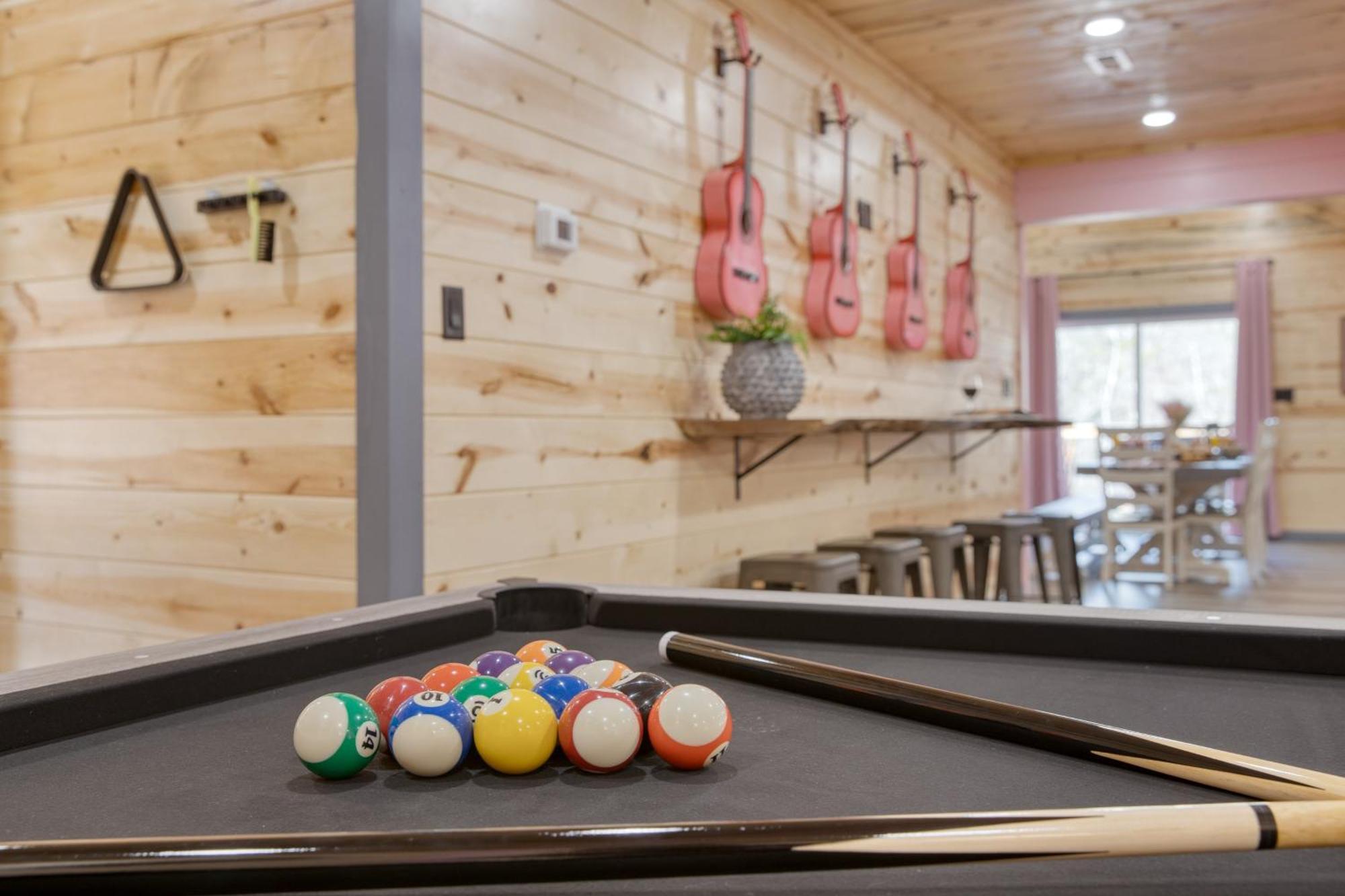 Pink Pines Avantstay Luxury Aesthetic Dream Home Indoor Pool Hot Tub Pigeon Forge Exterior foto