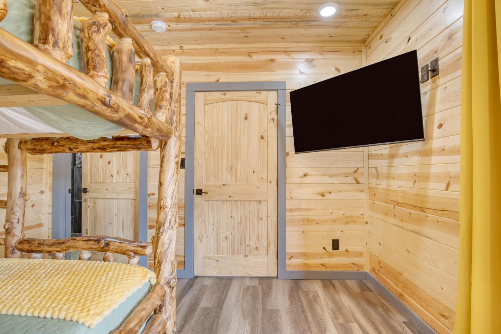 Pink Pines Avantstay Luxury Aesthetic Dream Home Indoor Pool Hot Tub Pigeon Forge Exterior foto